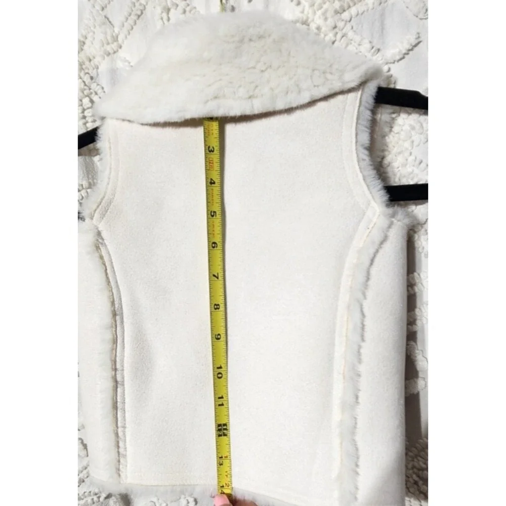 Gap Vest Toddler 2 White Faux Fur‎ Winter Warm Layering Dressy Family Pictures
